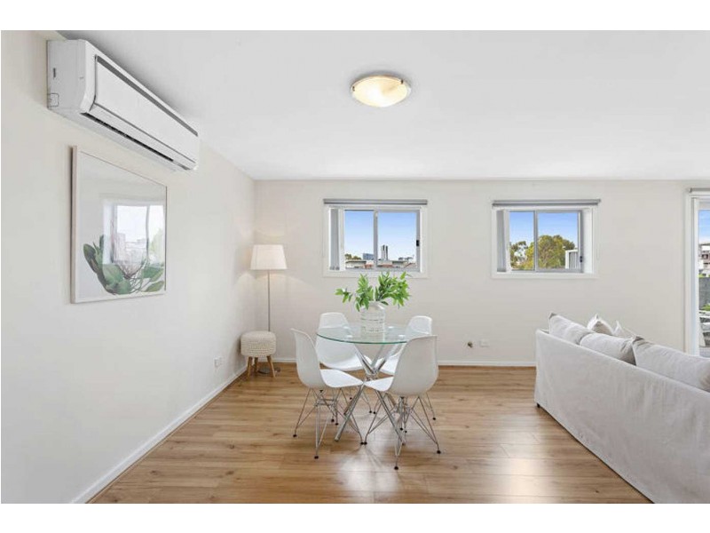 10/2  Dressler Court, Holroyd NSW 2142