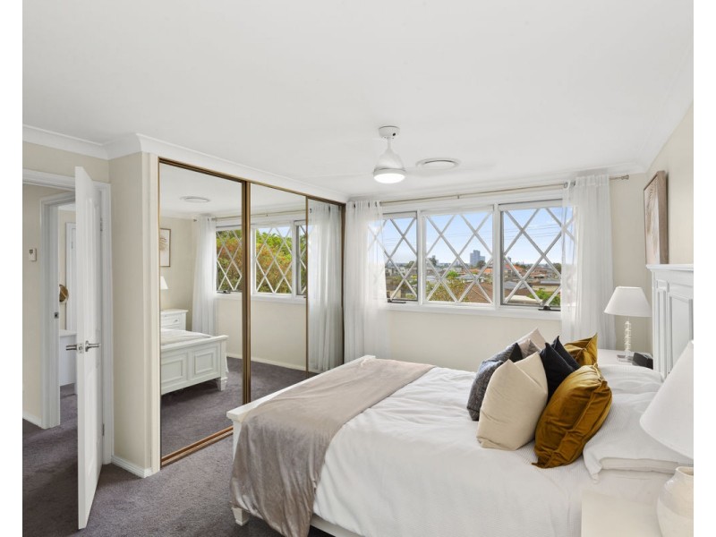 60 Ian Street, Greystanes NSW 2145