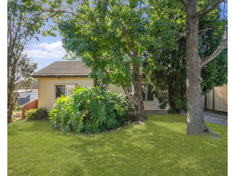 11 Paul Crescent, South Wentworthville NSW 2145