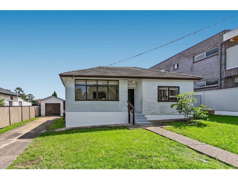 70 QUEEN STREET, Guildford NSW 2161