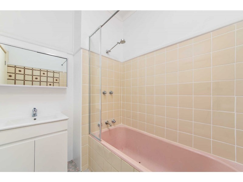 70 QUEEN STREET, Guildford NSW 2161