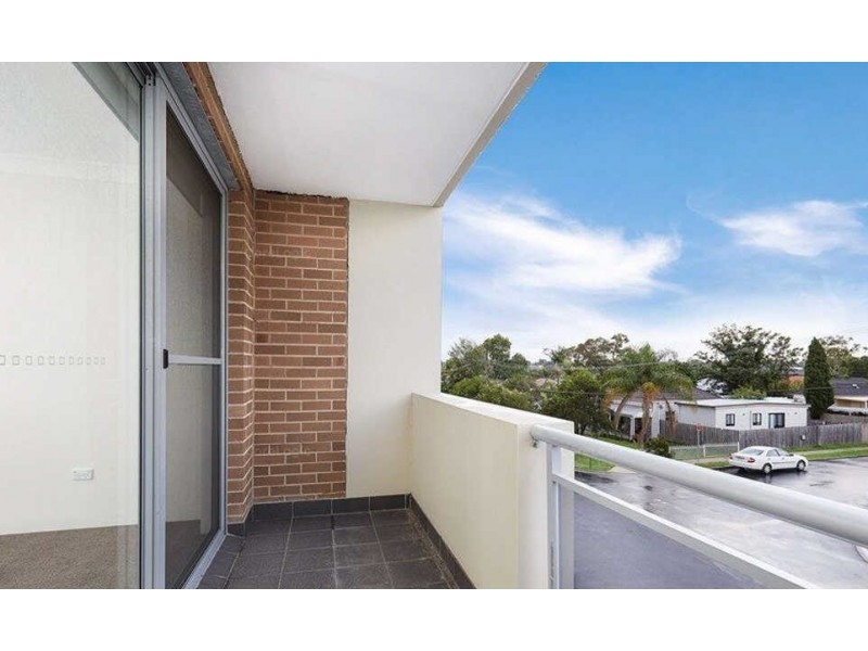 12/128  Woodville Road, Merrylands NSW 2160