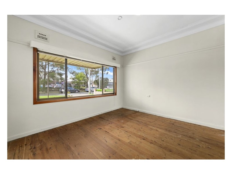 6 Lowana Avenue, Merrylands NSW 2160