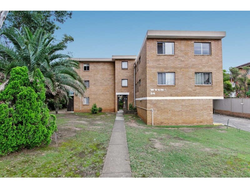 19/34 ADDLESTONE ROAD, Merrylands NSW 2160