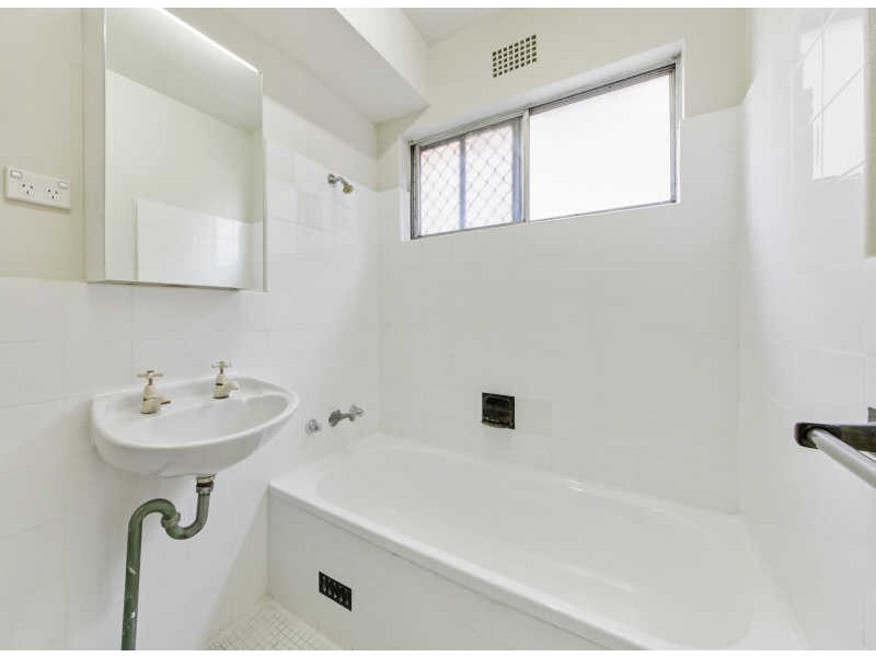 19/34 ADDLESTONE ROAD, Merrylands NSW 2160