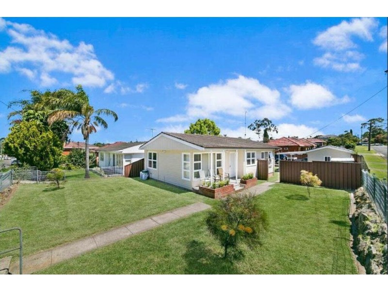 18  Jones St,, Pendle Hill NSW 2145