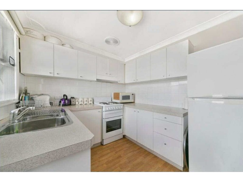 18  Jones St,, Pendle Hill NSW 2145