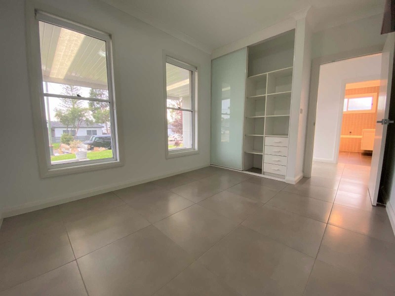 8  Sandra Street, Woodpark NSW 2164