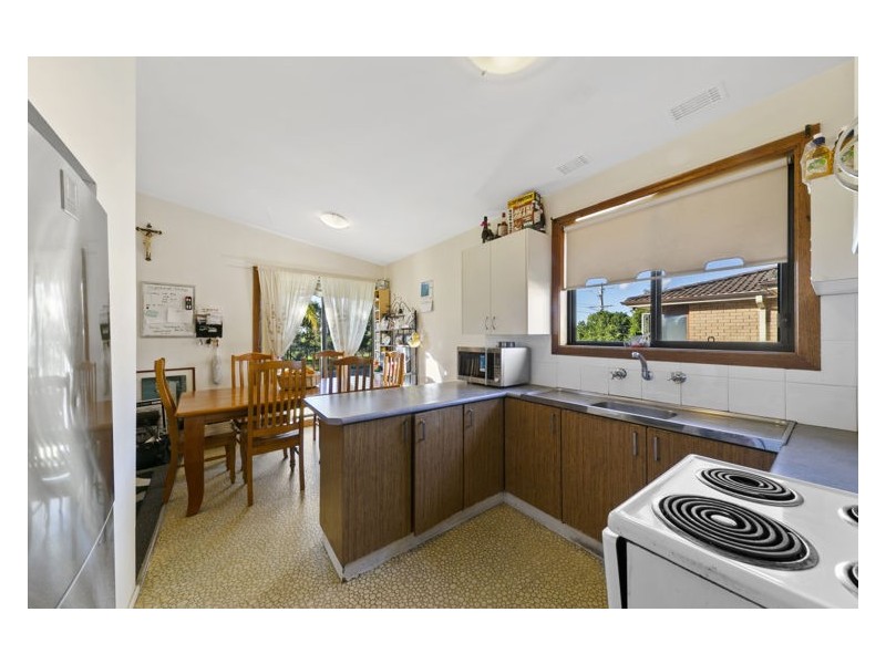 8 Cumberland Road, Greystanes NSW 2145