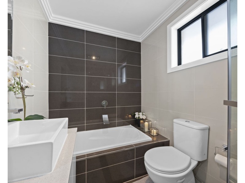 5a Waverley Street, Fairfield NSW 2165