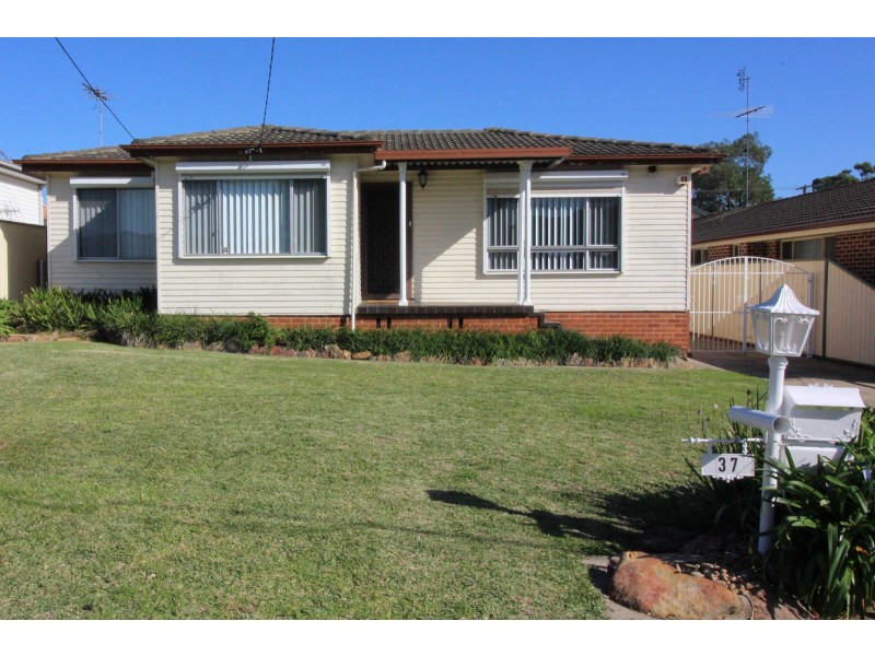 37 Runyon Avenue, Greystanes NSW 2145