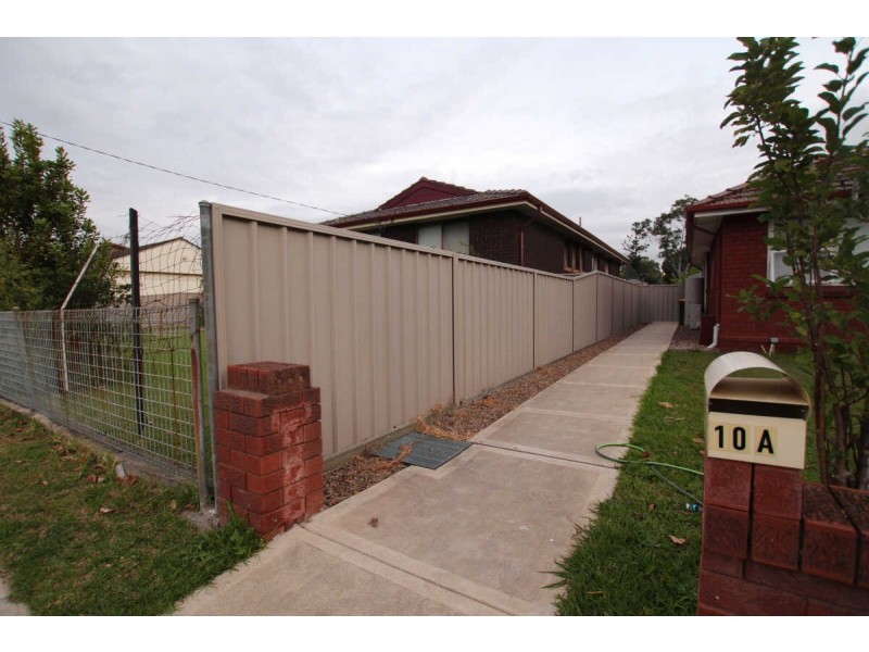 10A GALTON STREET, Smithfield NSW 2164