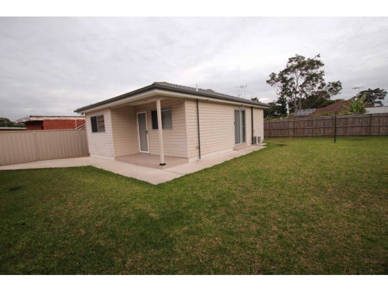 10A GALTON STREET, Smithfield NSW 2164