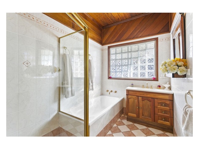 6 Phyllis Crescent, Guildford NSW 2161