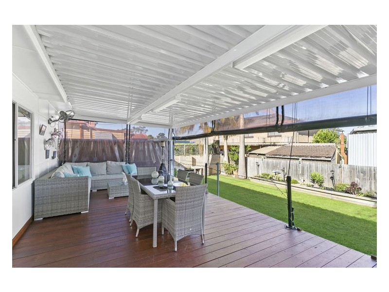 6 Phyllis Crescent, Guildford NSW 2161