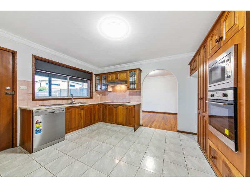 822 MERRYLANDS ROAD, Greystanes NSW 2145