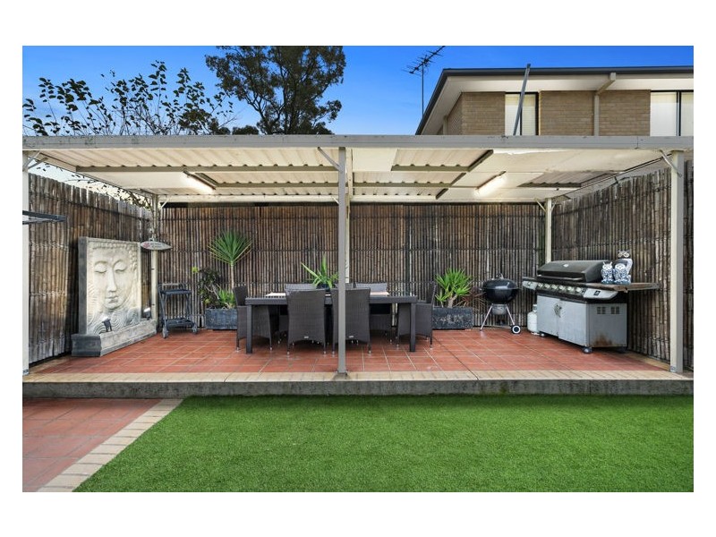 8 Phyllis Crescent, Guildford NSW 2161