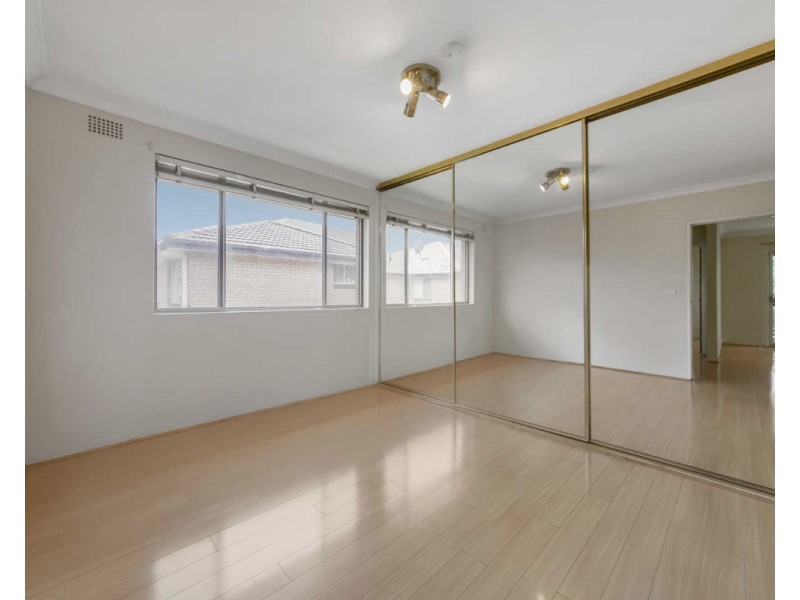 8/32-34 Clyde Street, Granville NSW 2142