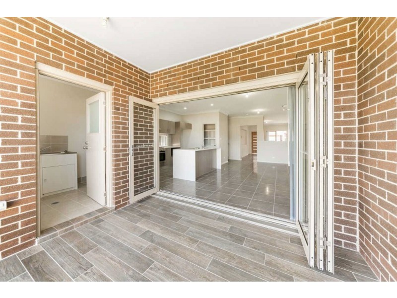 12b  Howard Street, Greystanes NSW 2145