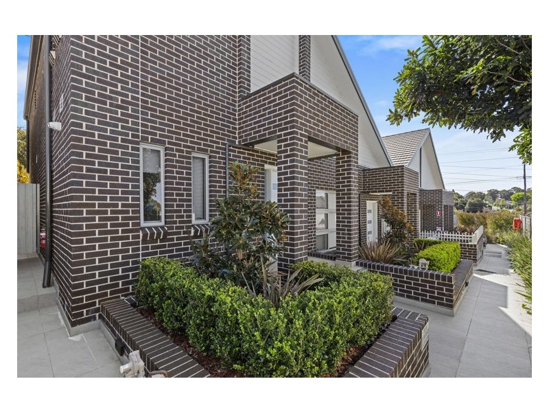 2/51 Stapleton Street, Wentworthville NSW 2145