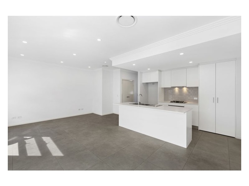 2/51 Stapleton Street, Wentworthville NSW 2145