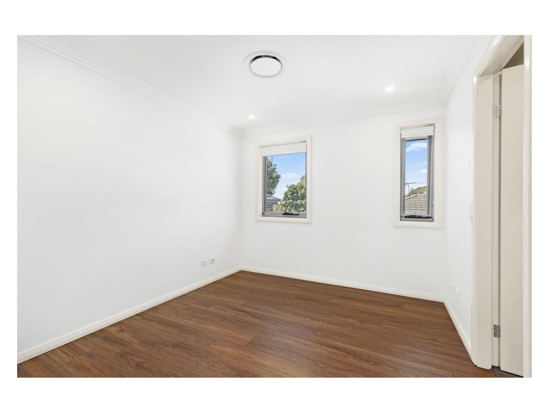 2/51 Stapleton Street, Wentworthville NSW 2145