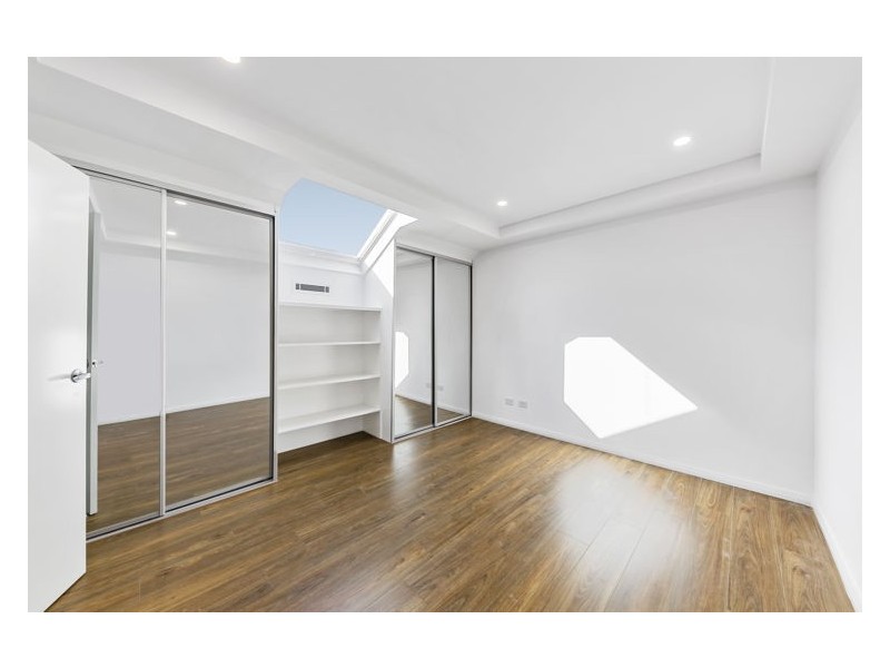 2/51 Stapleton Street, Wentworthville NSW 2145