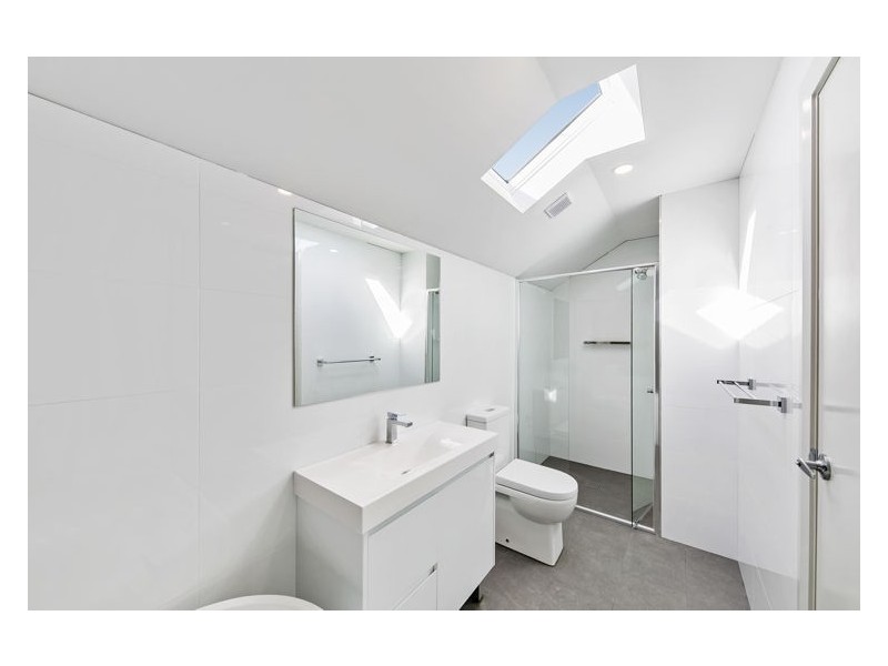 2/51 Stapleton Street, Wentworthville NSW 2145