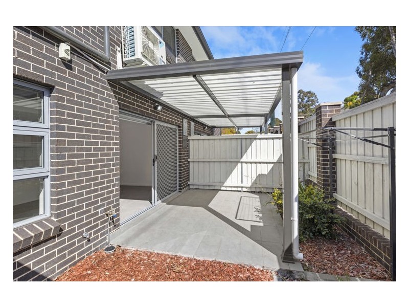 2/51 Stapleton Street, Wentworthville NSW 2145