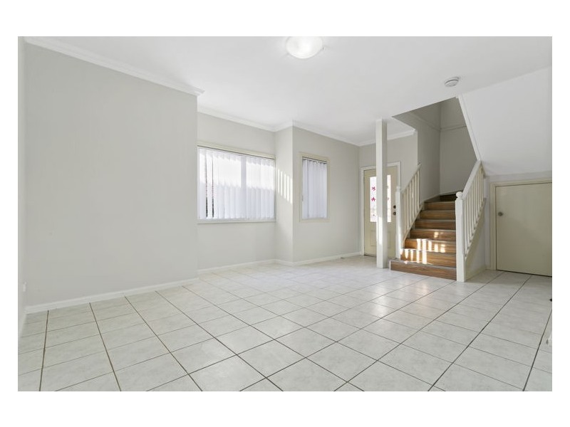 2/22-24 Park Street, Merrylands NSW 2160