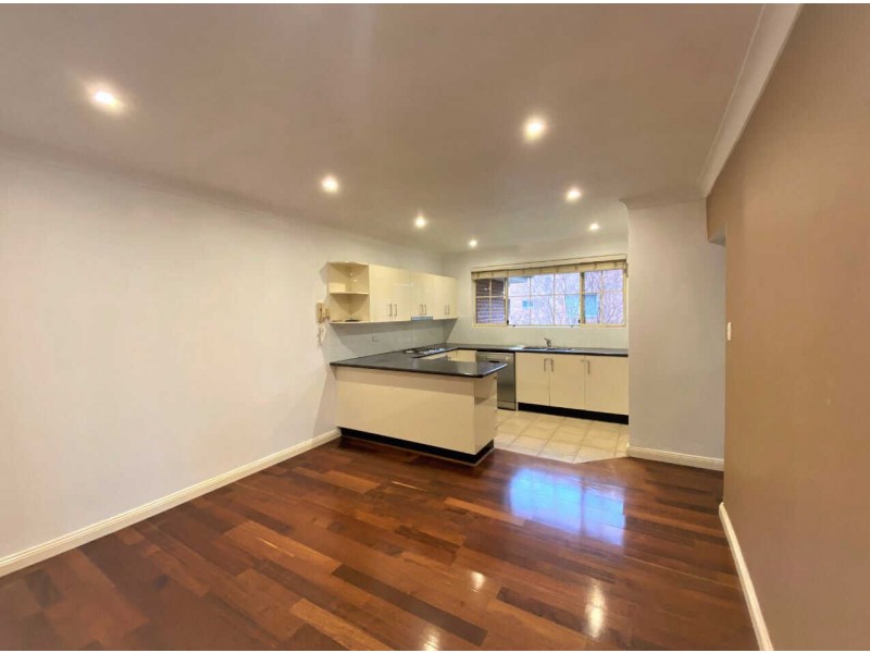 8/31-33  Lane Street, Wentworthville NSW 2145