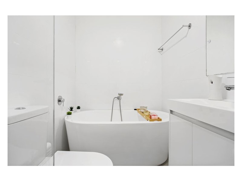 1/8 Mills Street, Merrylands NSW 2160