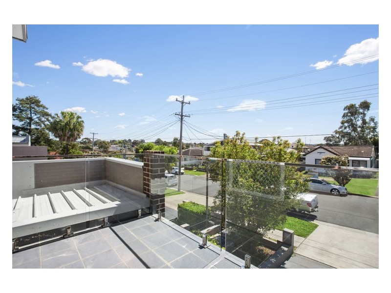 1/8 Mills Street, Merrylands NSW 2160