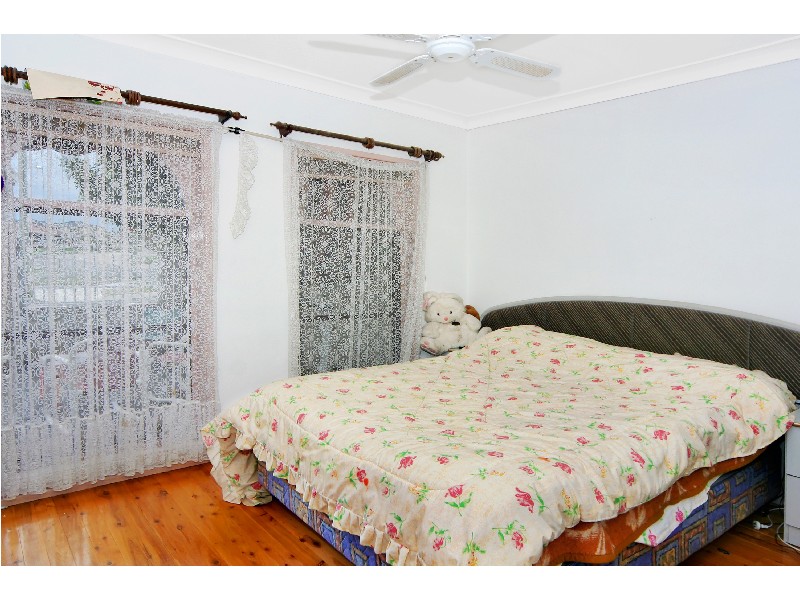 2 Gozo Road, Greystanes NSW 2145