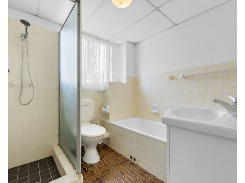 8/1-3 Torrens Street, Merrylands NSW 2160