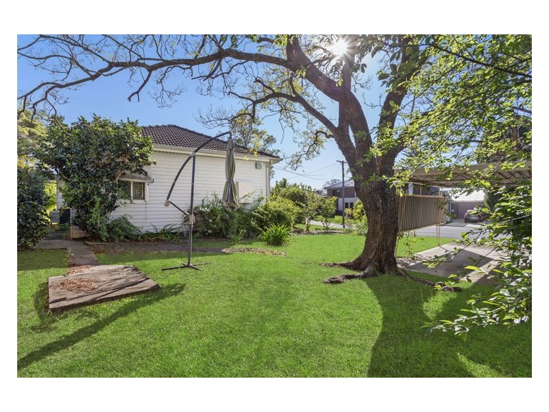 6 Lorraine Place, Merrylands NSW 2160