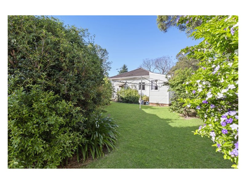 6 Lorraine Place, Merrylands NSW 2160