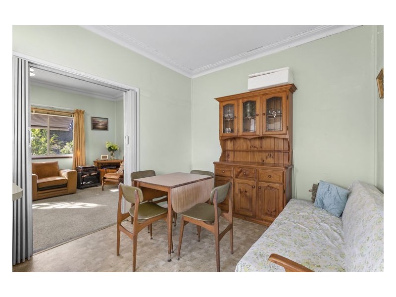 6 Lorraine Place, Merrylands NSW 2160