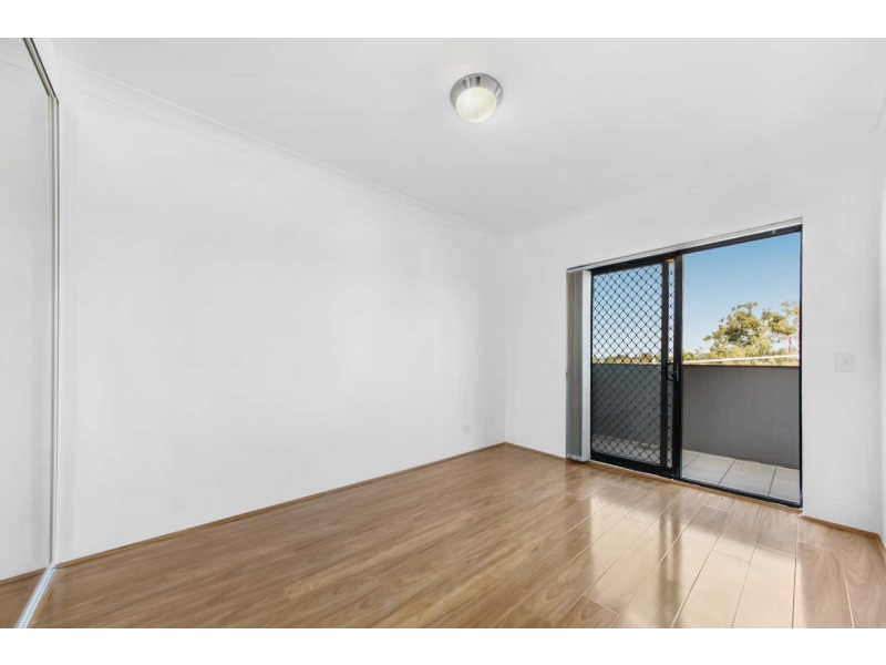 15/574 Woodville Road, Guildford NSW 2161