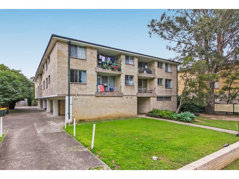 08/17 Cambridge Street, Merrylands NSW 2160