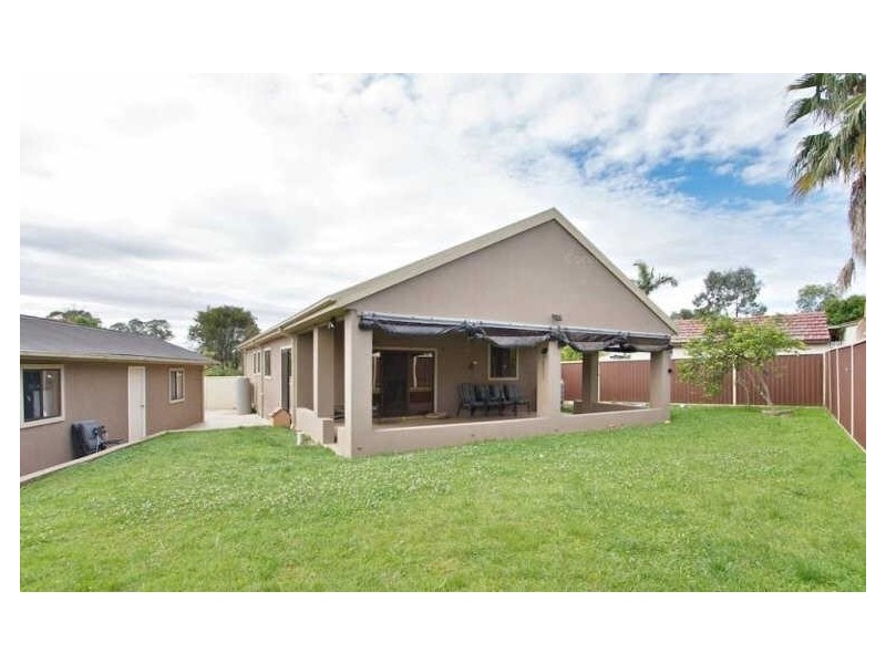 7  Flamingo Place, Pendle Hill NSW 2145