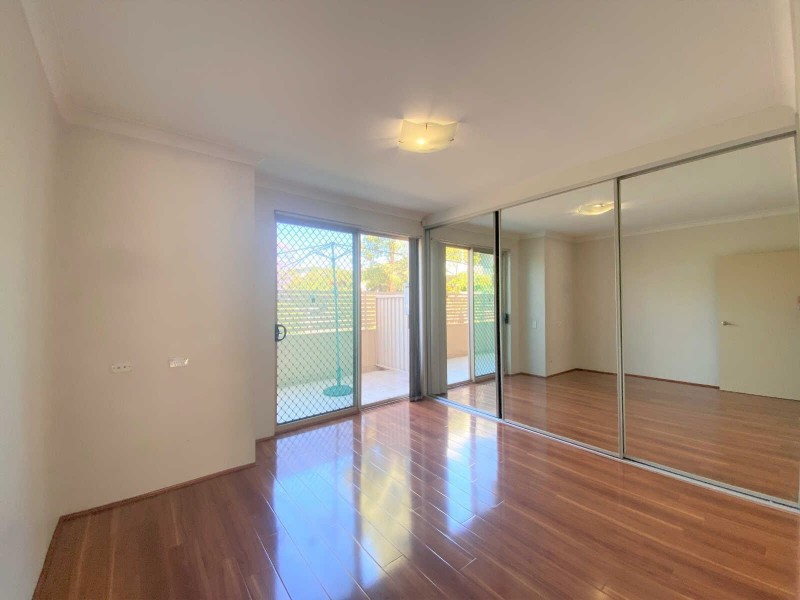 2/12-14 Lydbrook Street, Westmead NSW 2145