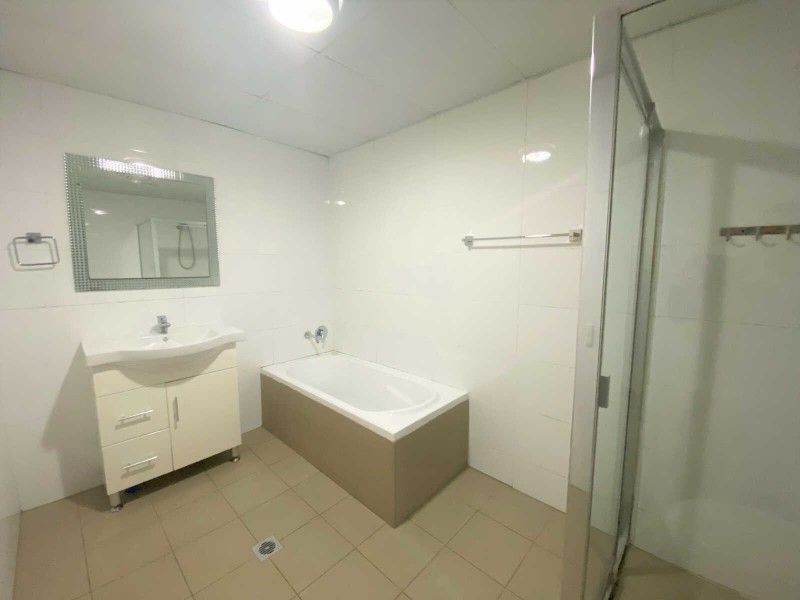 2/12-14 Lydbrook Street, Westmead NSW 2145