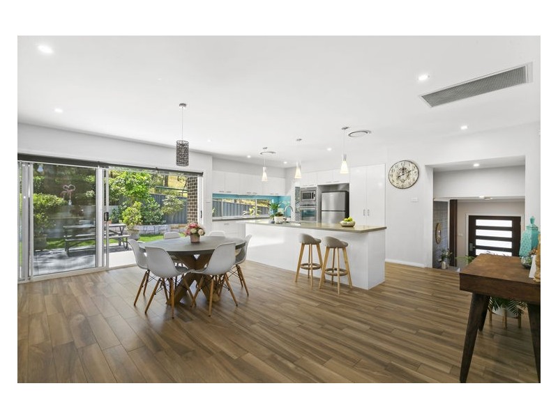 17 Austin Crescent, Constitution Hill NSW 2145