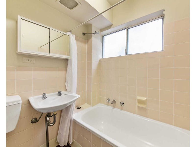 8/18 Paton St, Merrylands NSW 2160