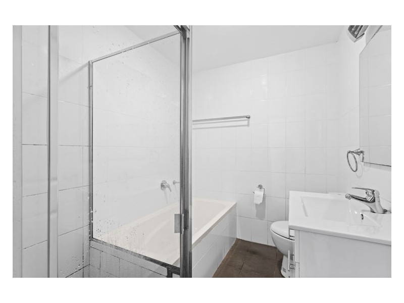 3/215-217 Woodville Road, Merrylands NSW 2160