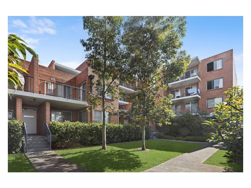 3/215-217 Woodville Road, Merrylands NSW 2160