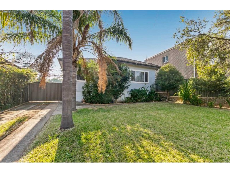 39  Mandoon Road, Girraween NSW 2145