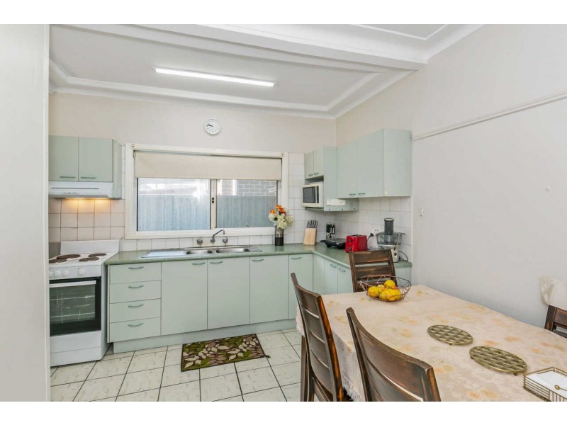 39  Mandoon Road, Girraween NSW 2145