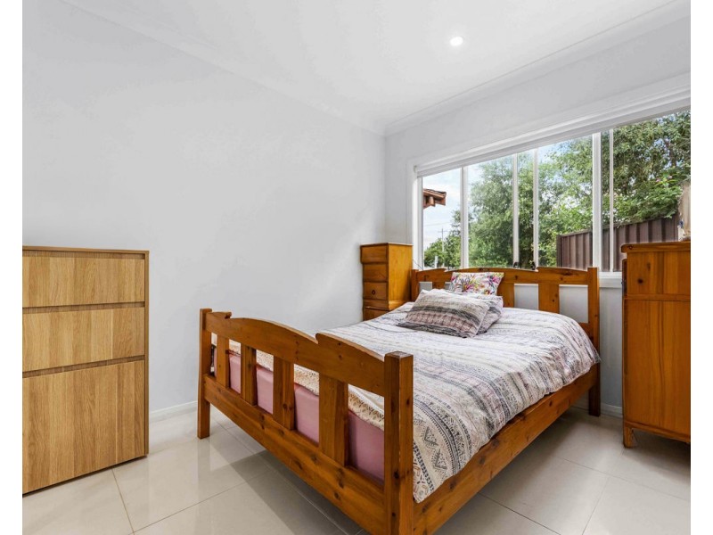 1 & 1a Rowe Place, Greystanes NSW 2145